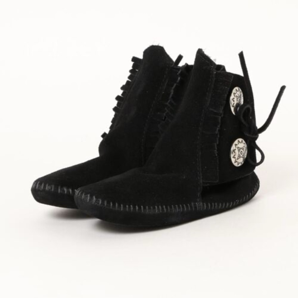 Minnetonka Black suede leather Moccasins with Decorative silver Buttons - Picture 3 of 12